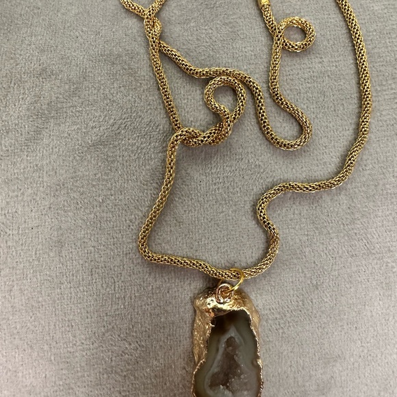 Mini druzy pendant 18k gold stainless steel mesh chain. Beautiful mini druzy - Picture 10 of 10